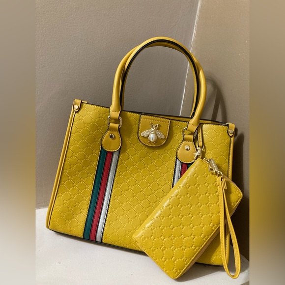 Purses 👜 - Picture 10 of 16